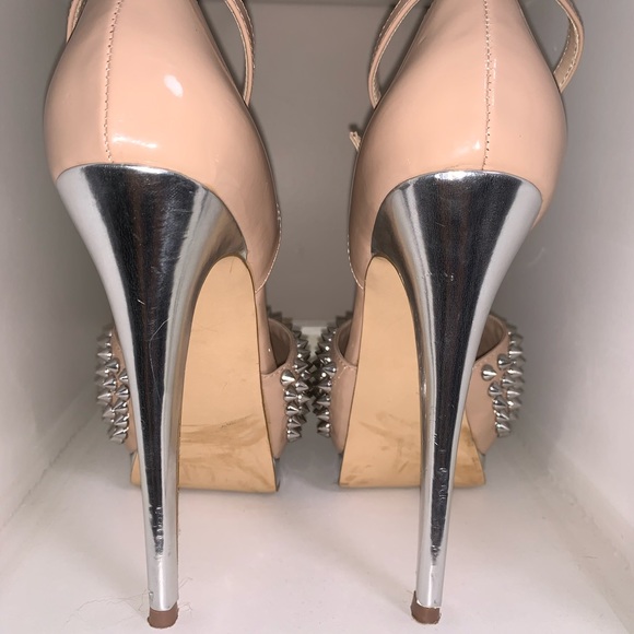 SOLD - Picture 2 of 5